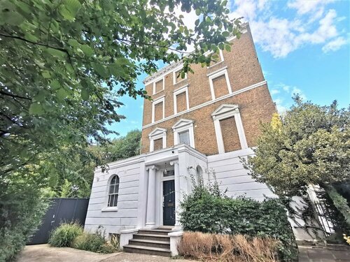 Гостиница Spacious 2 bed flat in Camden в Лондоне