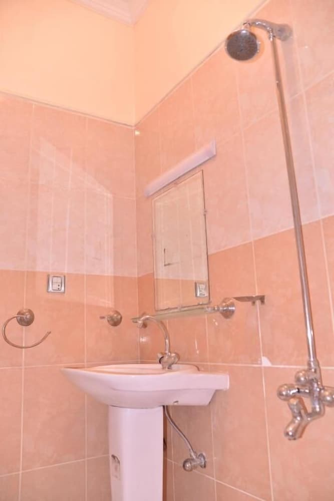 Фото Redbury Guest House