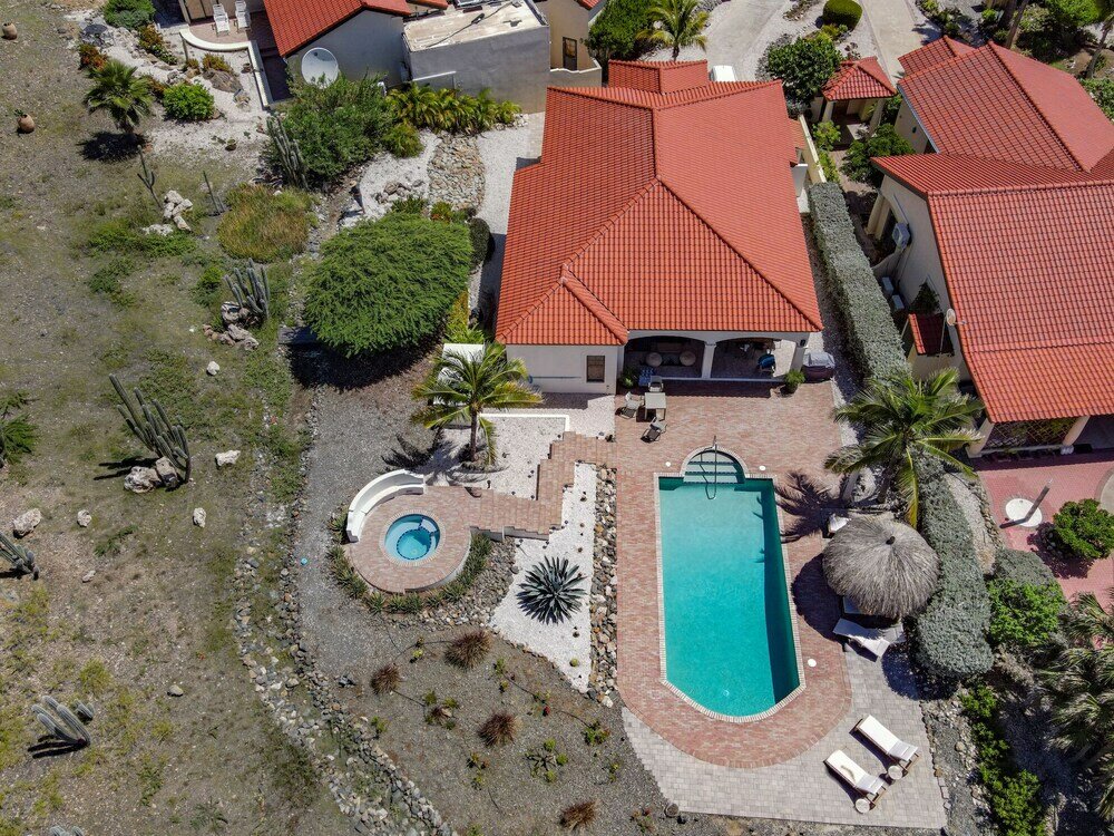 Фото New Gorgeous Listing With Hot Tub& Golf Course View! in Tierra del Sol!