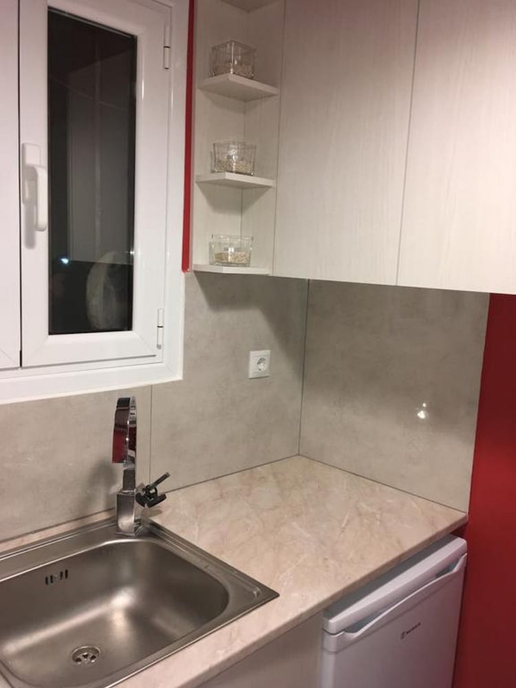 Фото Pagrati Park Front Studio