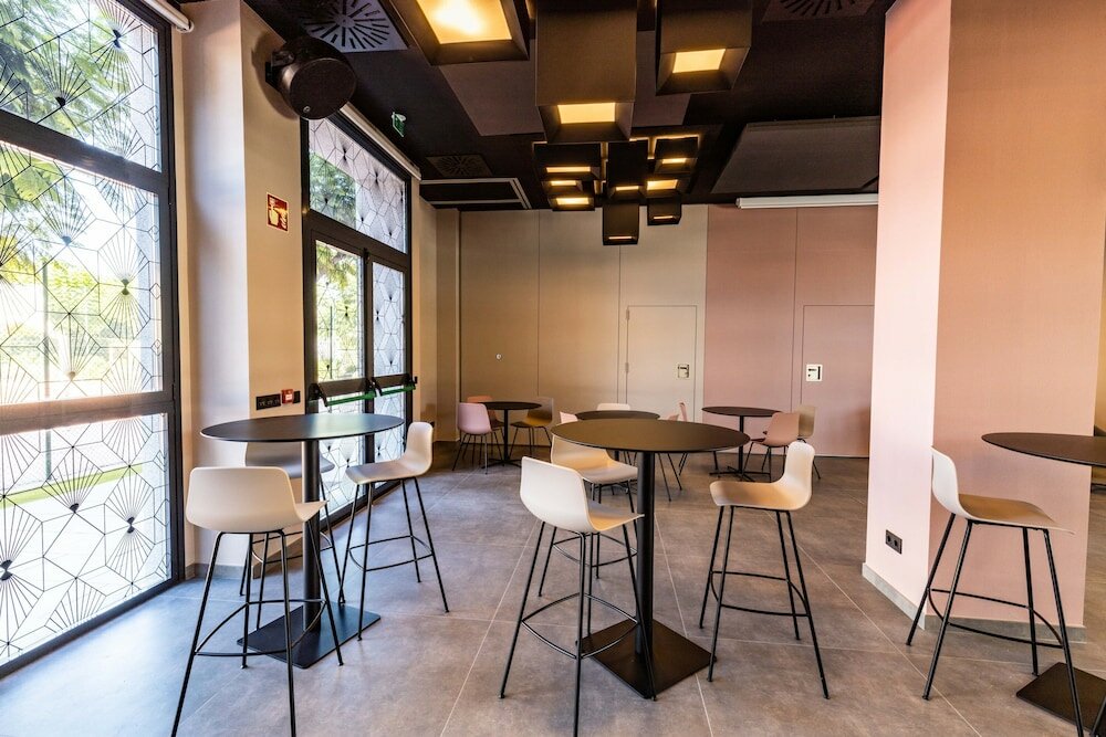 Фото Villa Alojamiento y Congresos - Villa Universitaria