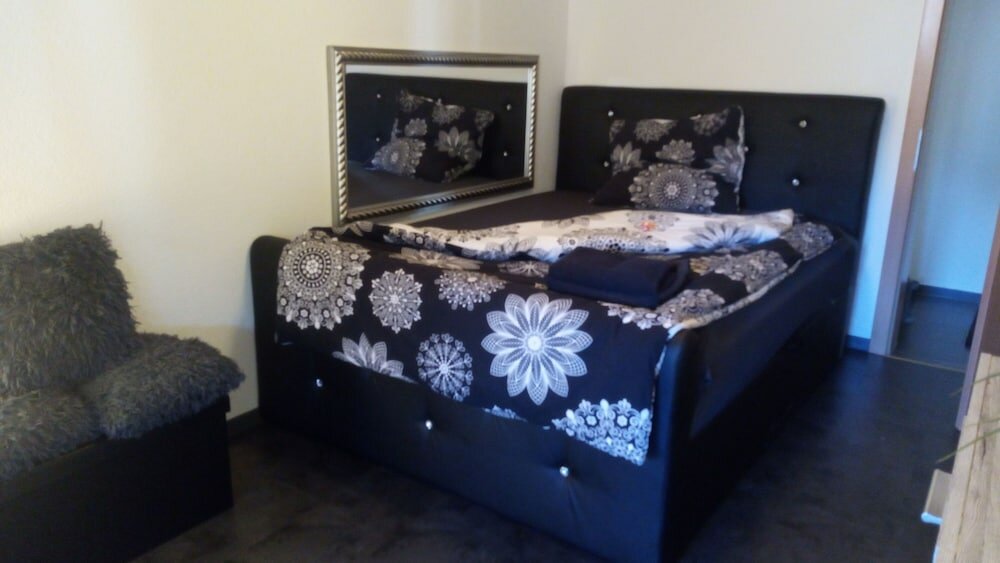 Фото 3 Bedroom Apartment at Lake Constance