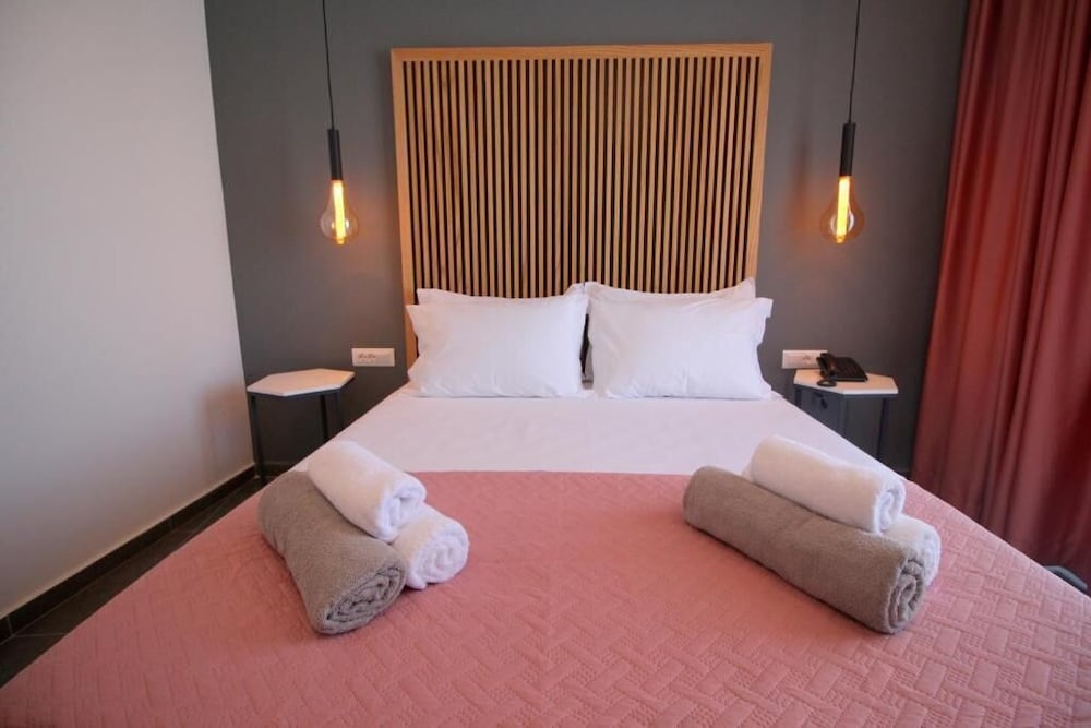 Фото Blue Eye Hotel