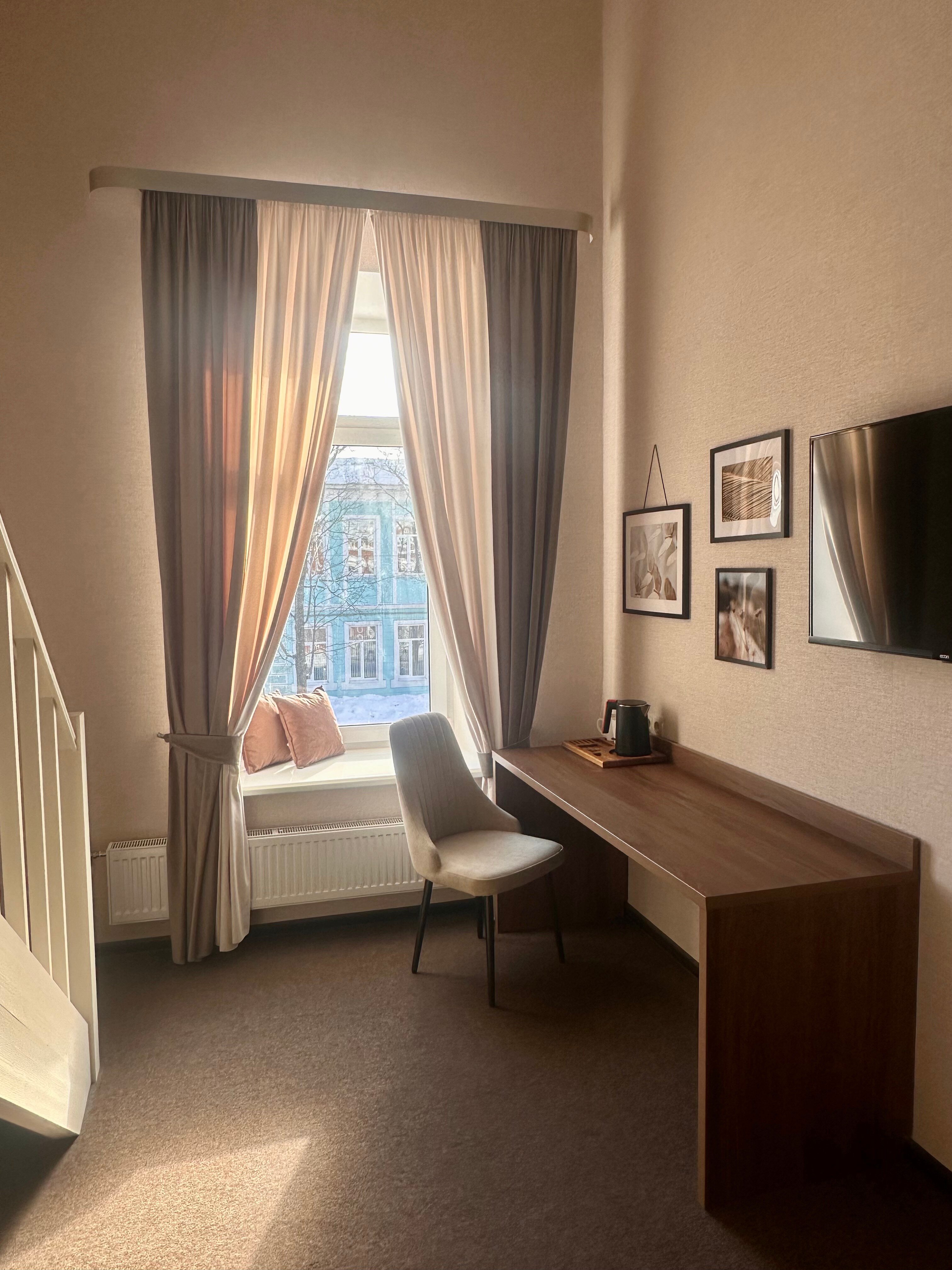 Фото отеля 2