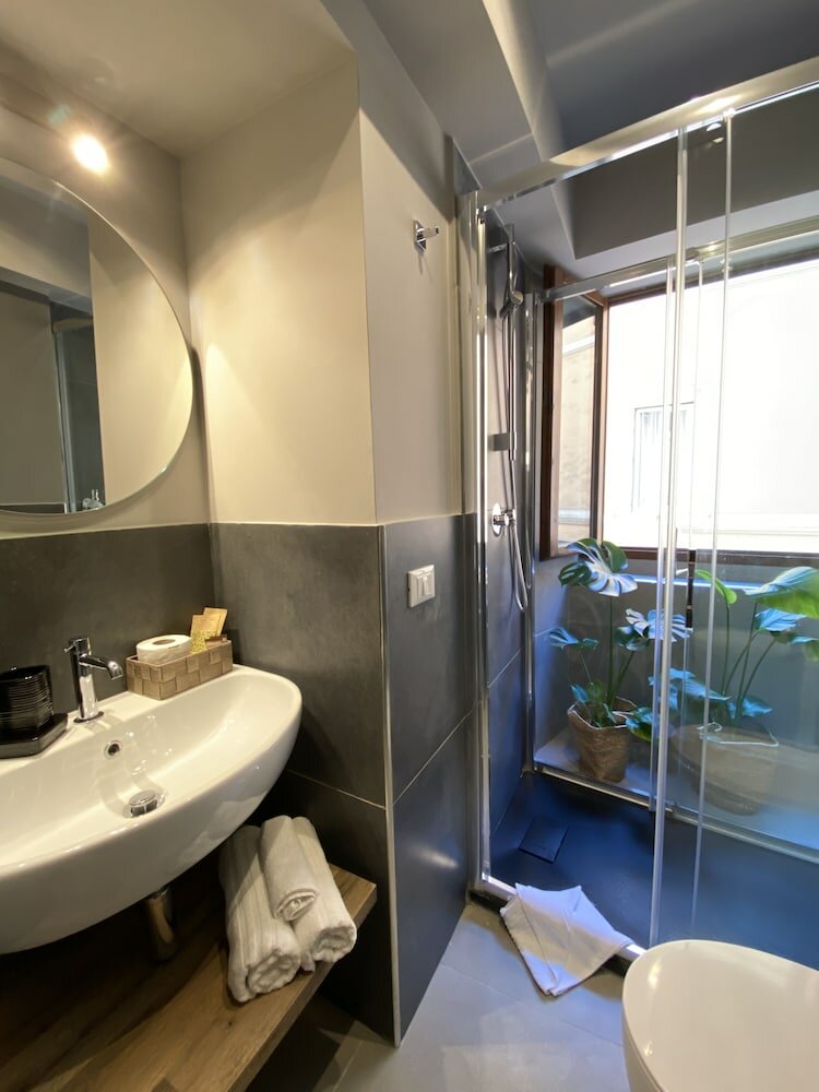 Фото Soha Piazza di Spagna Boutique