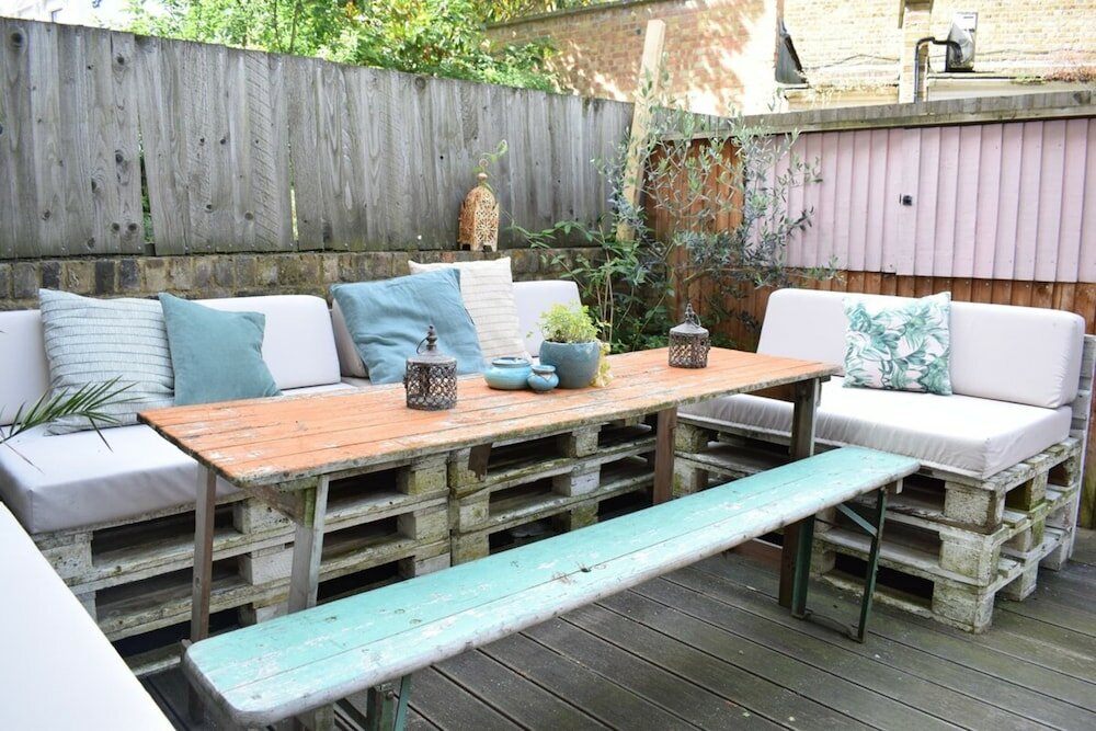 Фото Stylish Cozy Apartment near Trendy Shepherd's Bush