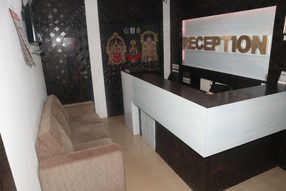 Фото IROOMZ Hotel Shree Krishna Palace