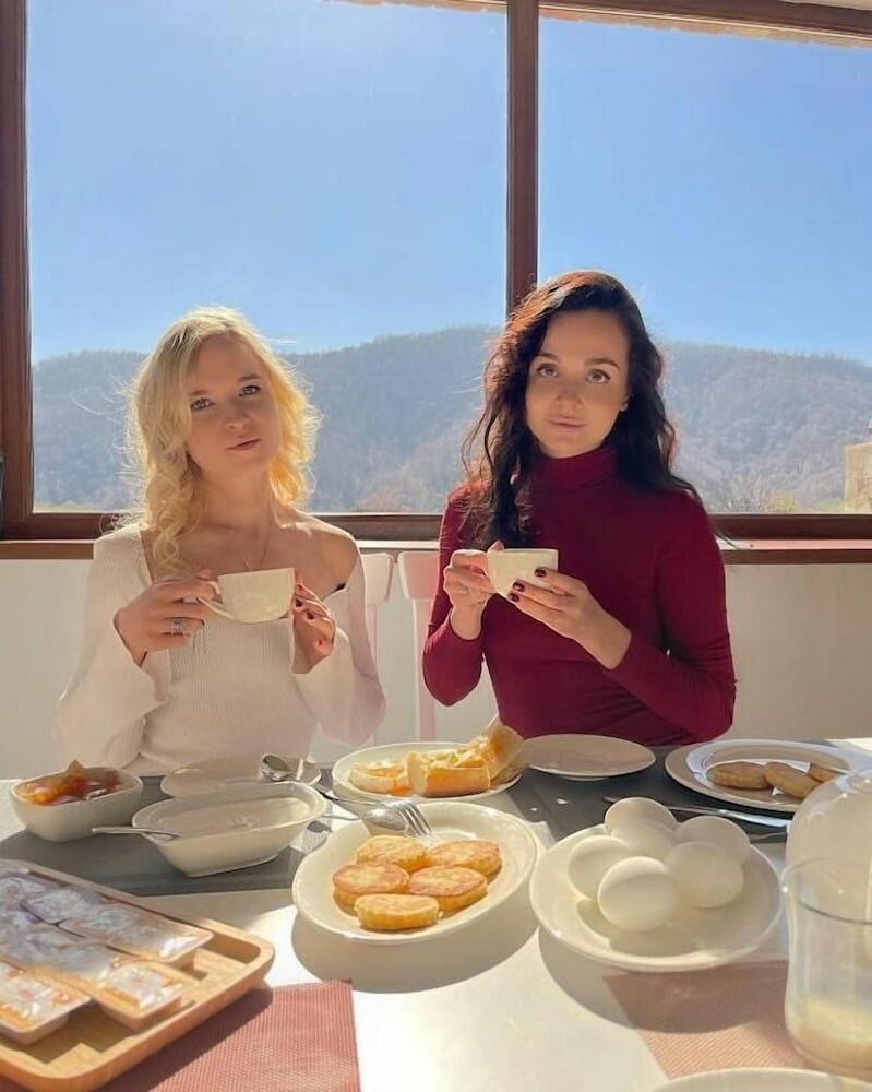 Фото Cottage Chalet and Tours