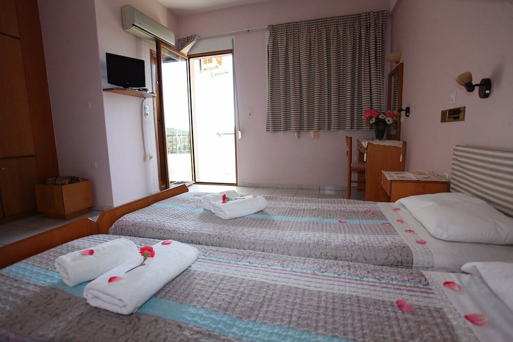 Фото Argiroupolis Maria Rooms