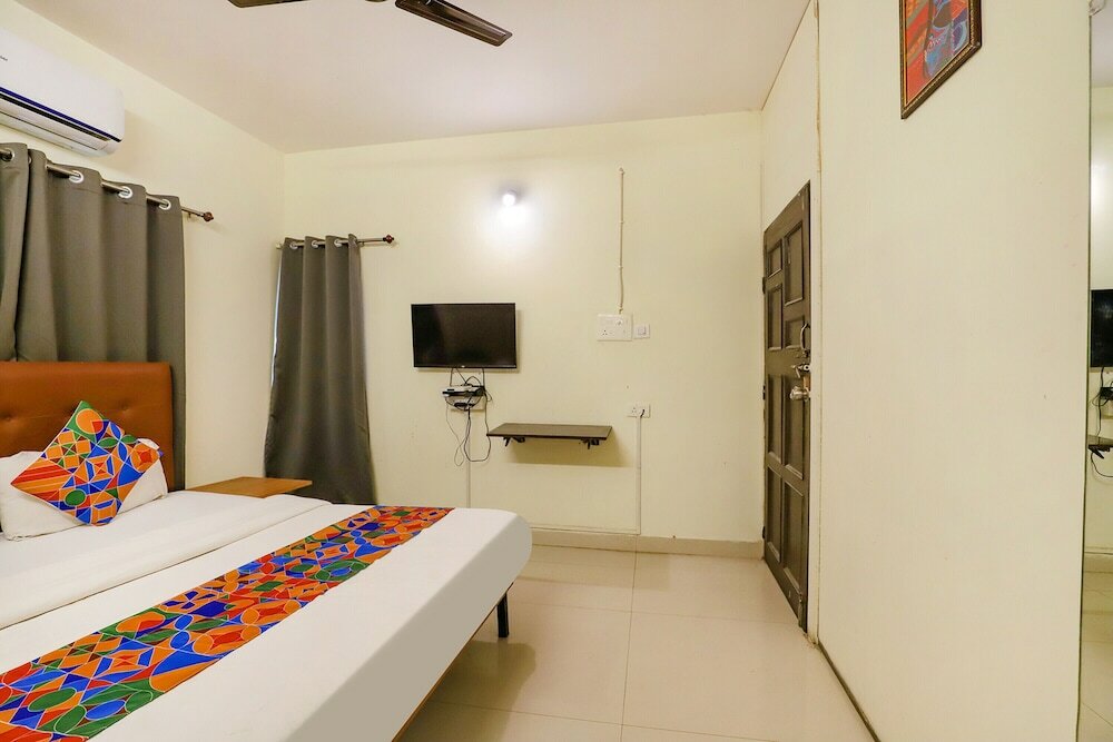 Фото Fabexpress Ocsa Inn