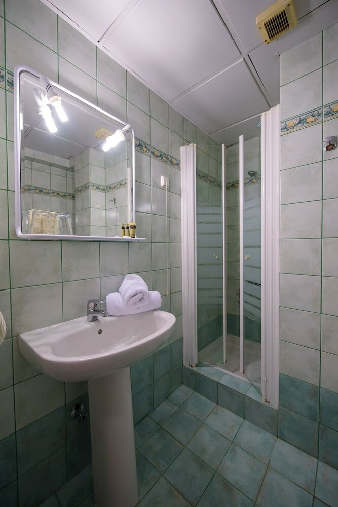 Фото Hotel Kastoria