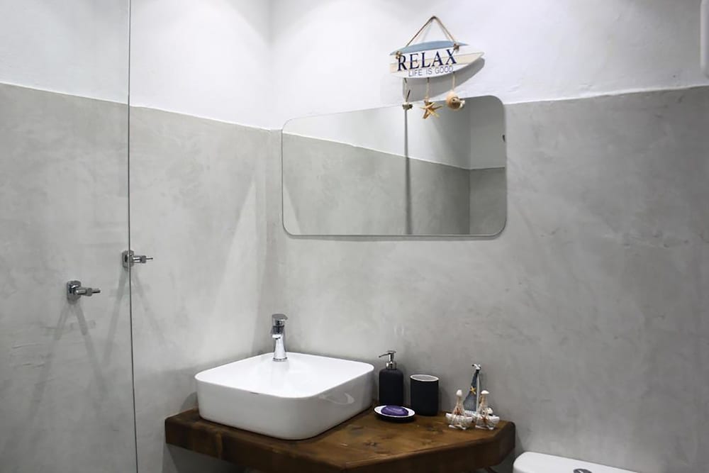 Фото Penthouse & Apartments by the Sea near Airport