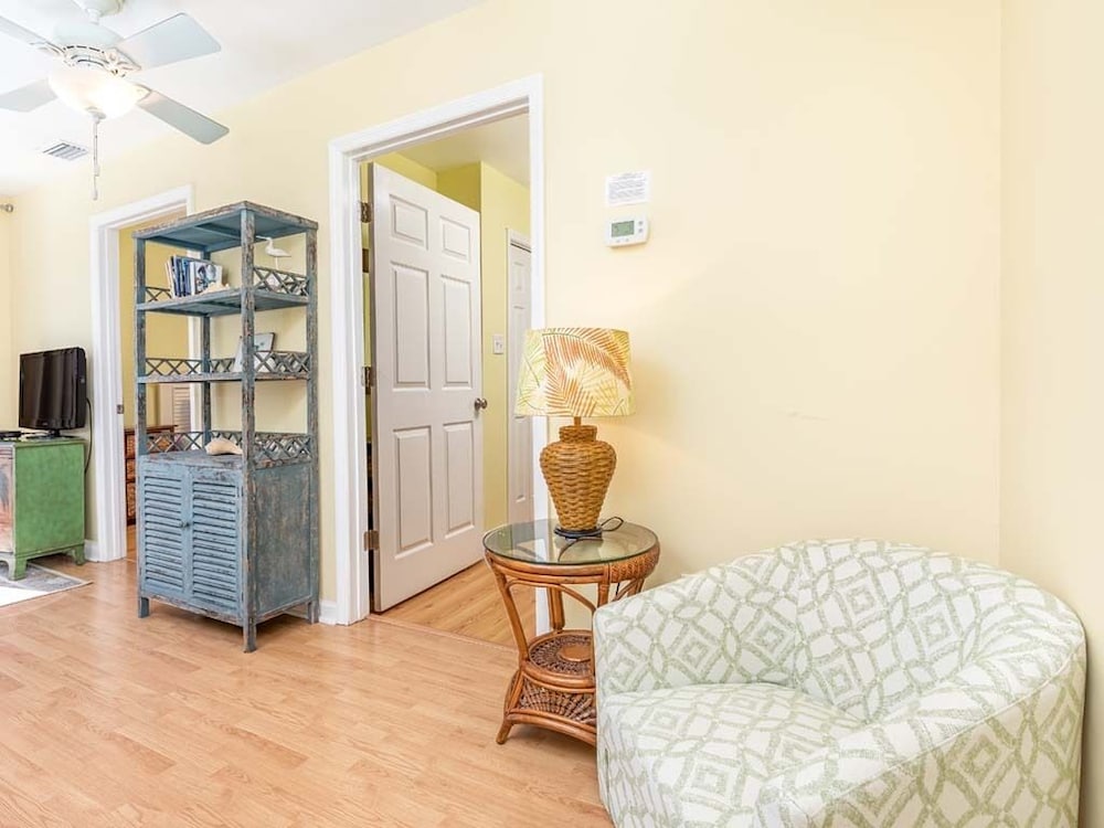 Фото Sisters in the Sand