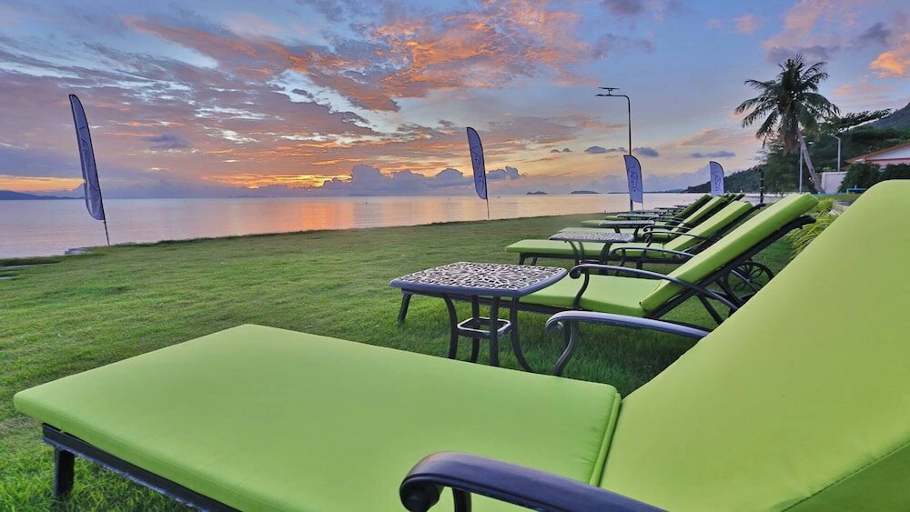 Фото Vannee Golden Sands Beachfront Resort