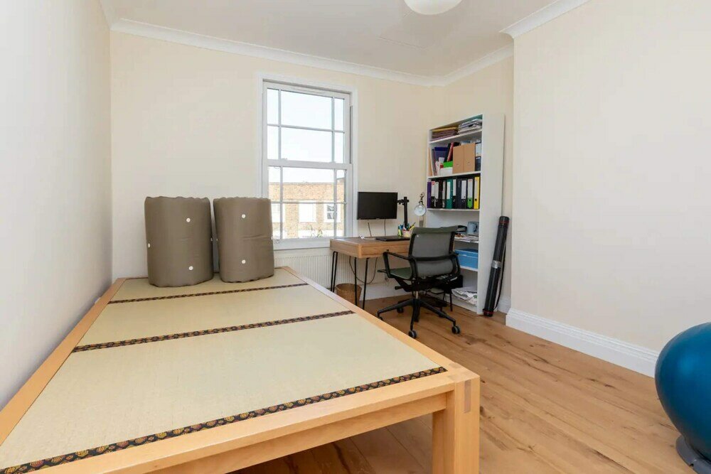 Фото Spacious and Vibrant 3bd House - Kentish Town