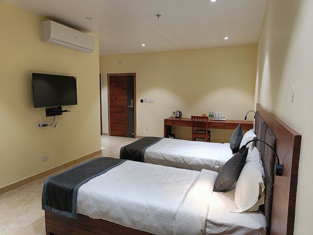 Фото Hotel Golden Orchid