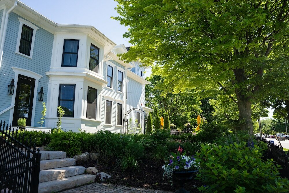 Фото The Lilley Mansion Bed & Breakfast