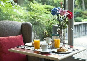 Гостиница Senator Castellana Hotel