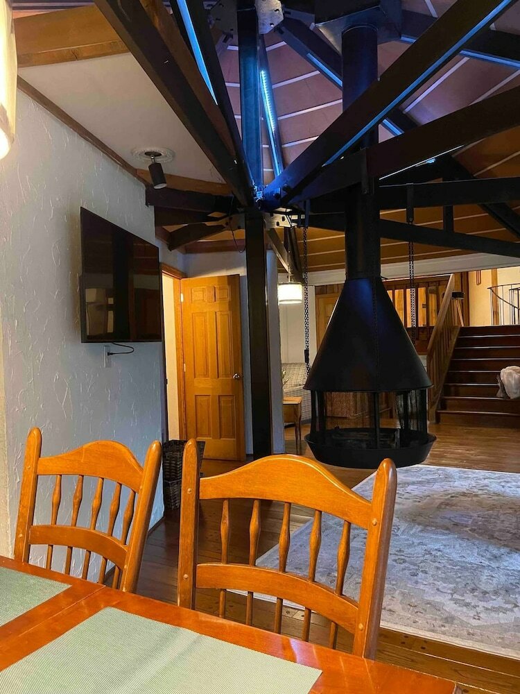 Фото Treetops in Town