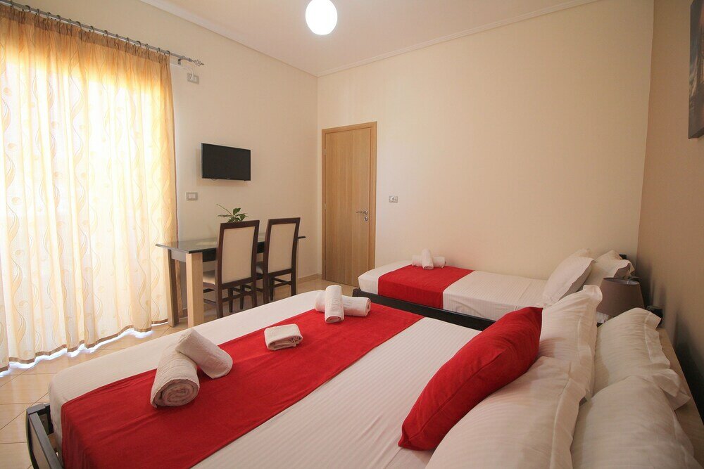 Фото Centrum Hotel