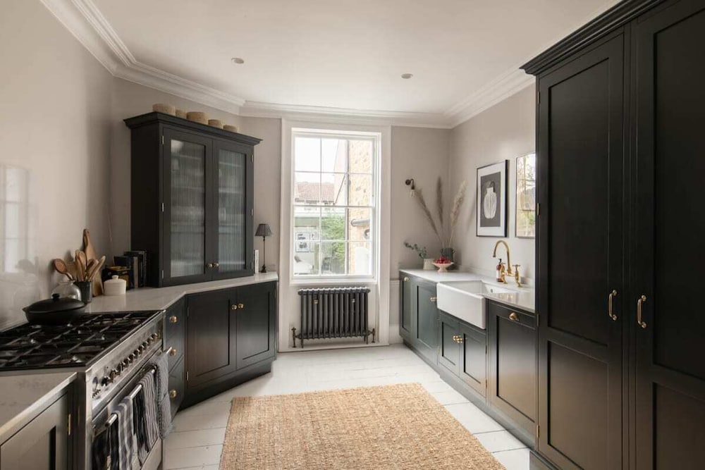 Фото The Southwark Arms - Glamorous 5bdr House With Garden