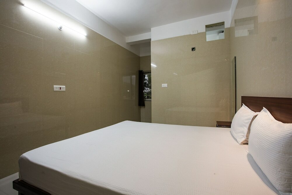 Фото Spot On 23725 Jay Shanti Palace Hotel