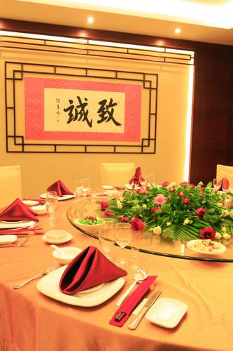 Фото Economic Trade Hotel