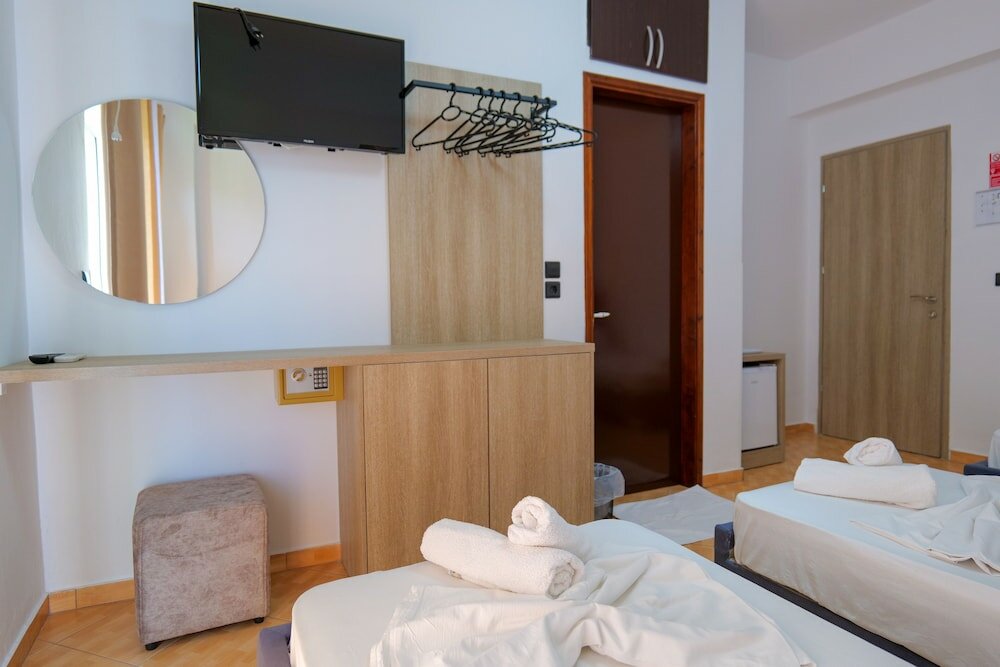 Фото Hotel Driloni