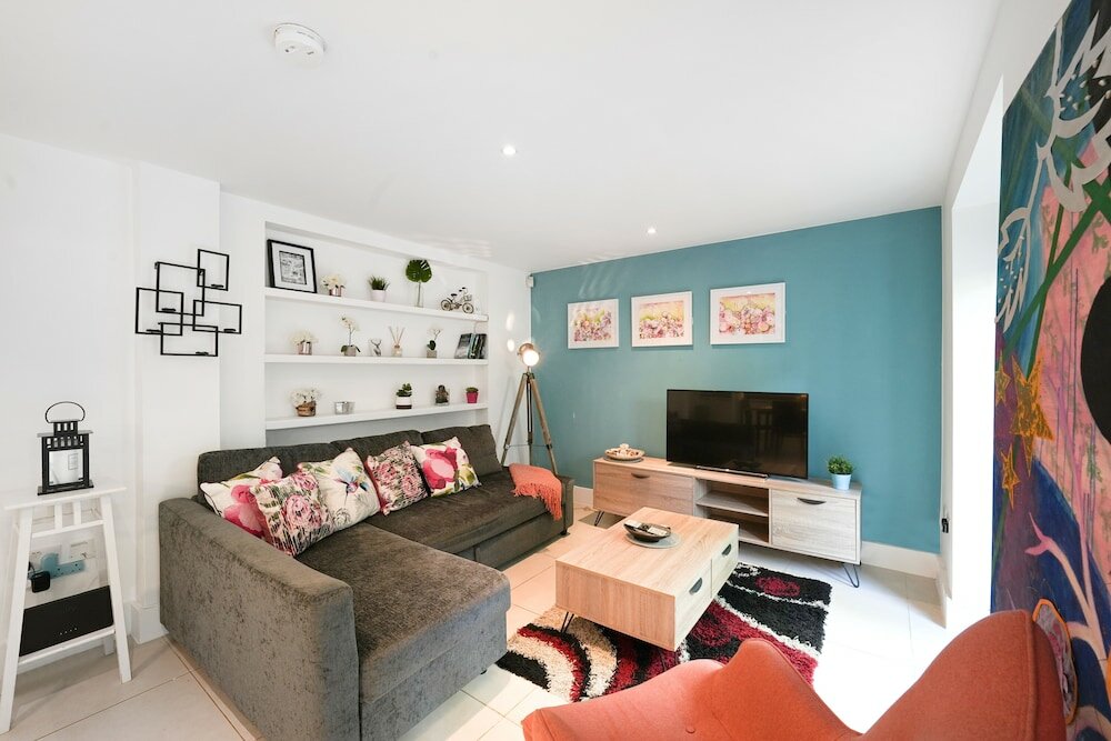 Фото Spacious 2 bedroom Apartment in Camden