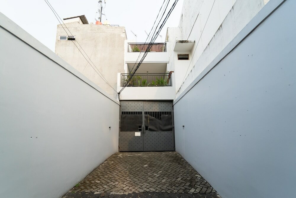 Фото KoolKost near Ragunan Zoo