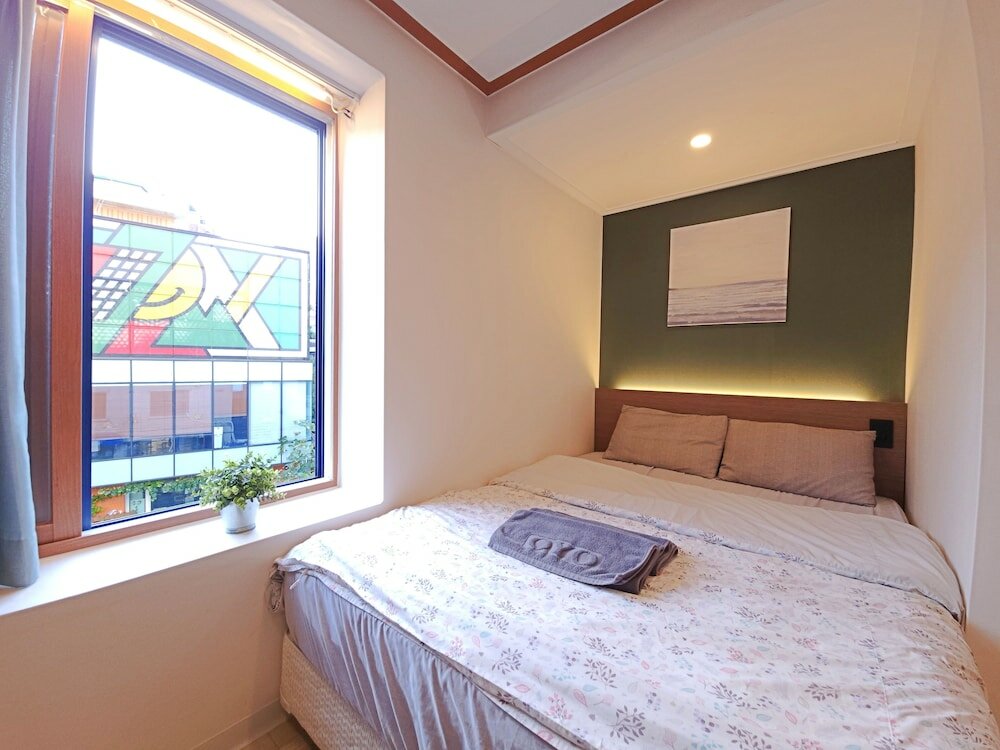 Фото Oyo Rooftop Hostel