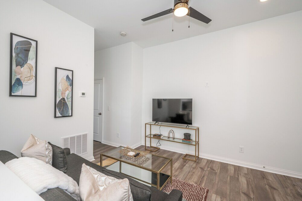 Фото Covington Charm 201