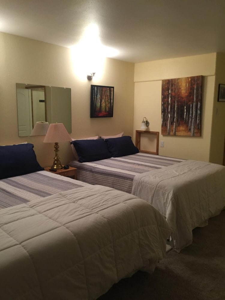 Фото Cantwell Lodge