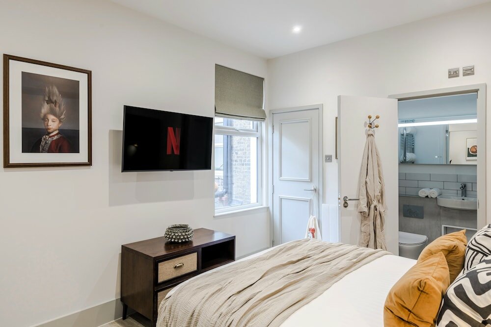 Фото Your Apartment Tooting