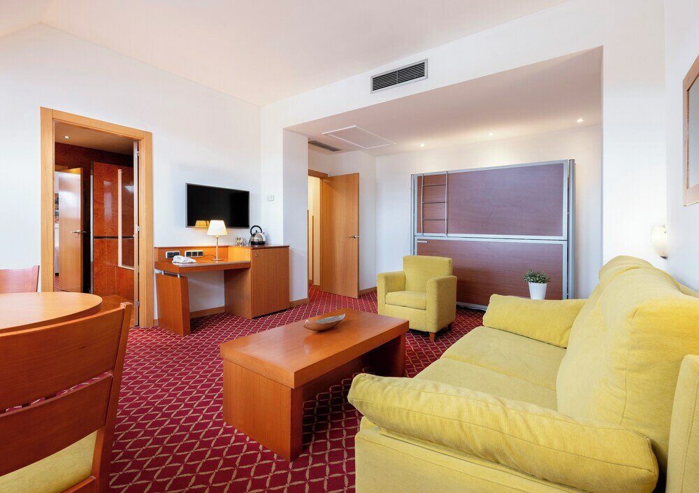 Фото Hotel Leon Camino Affiliated by Melia