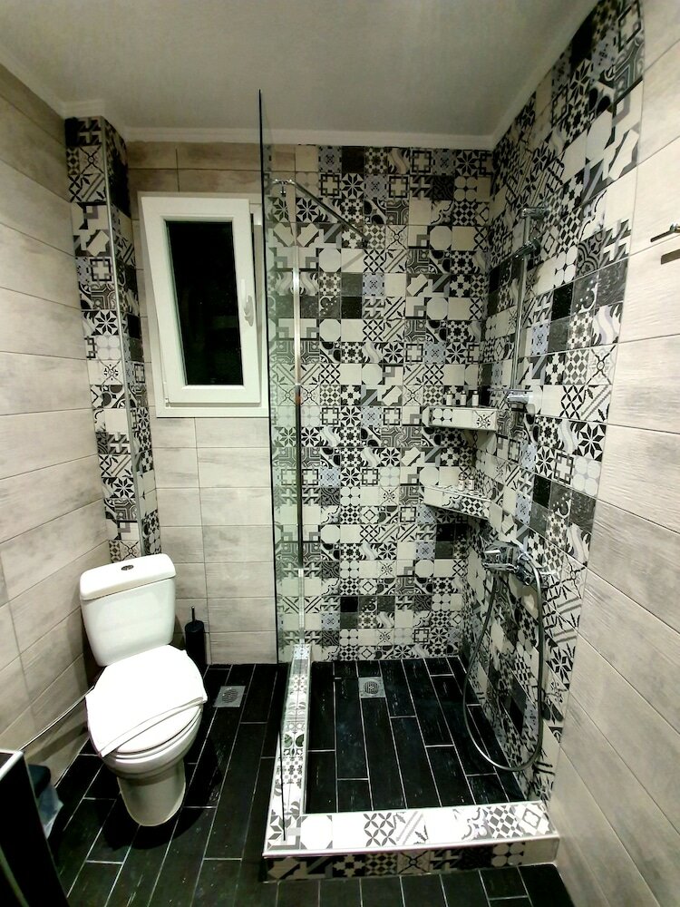 Фото Cosmopolitan Apartments Nilie Suites & Aprts