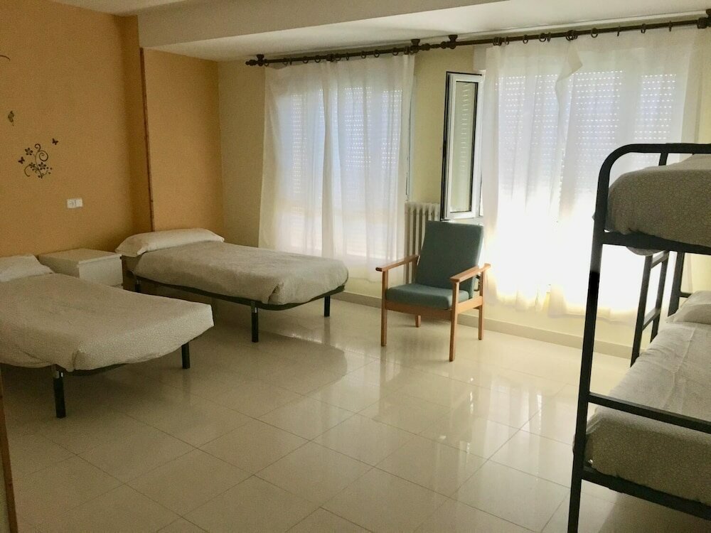 Фото Llanes International Hostel