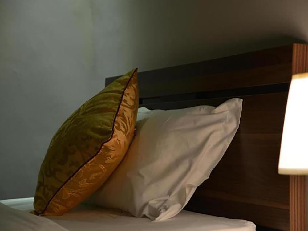 Фото Al Rose Al Motamiza