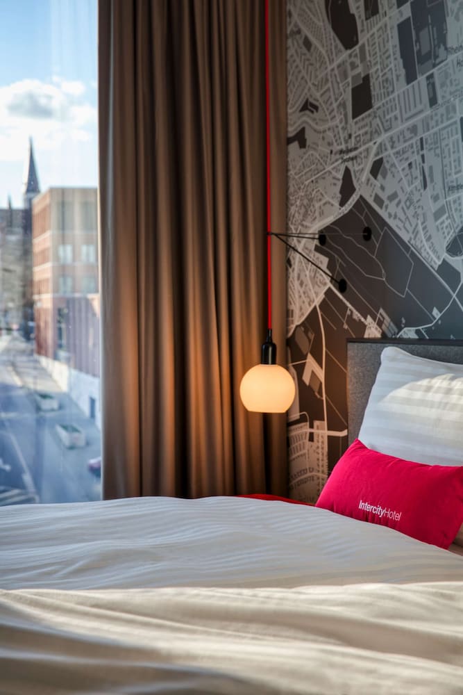 Фото IntercityHotel Wiesbaden