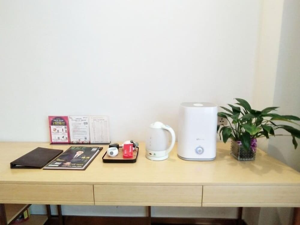 Фото GreenTree Inn Baoji Fengxiang Donghu Business Hotel