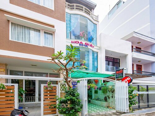 Гостиница Oyo 828 Hoa Giay Hotel в Нячанге