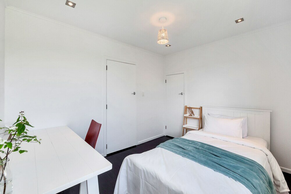 Фото Bright Airy & Spacious 3 Br Home