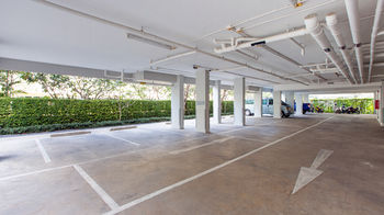 Фото Baan SanPluem Beachfront Condominium