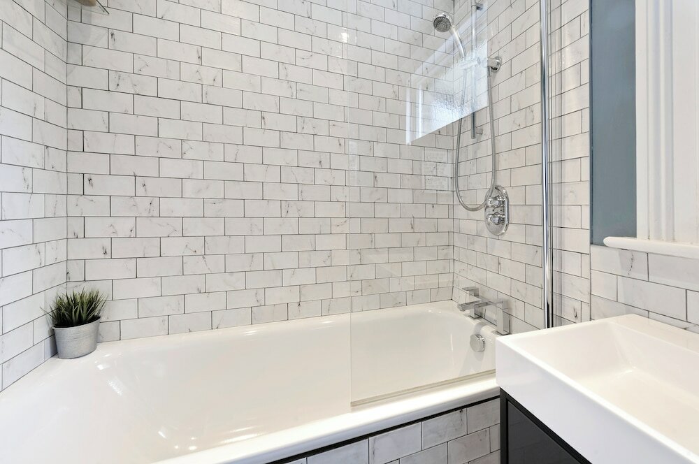 Фото Stylish Family Home by Twickenham Stadium by Underthedoormat