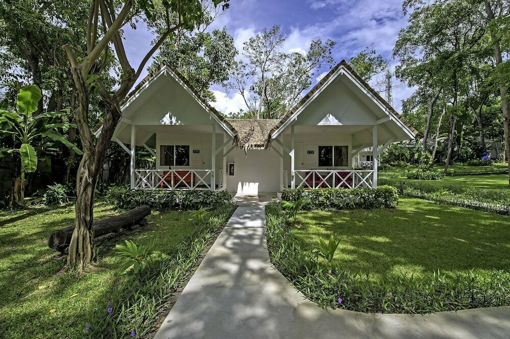 Hotel Baan Supparod, Ko Samet, photo