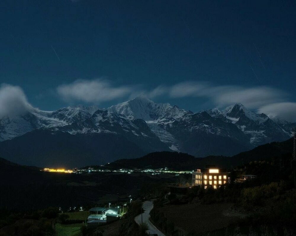 Hotel Sunyata Hotel Deqin Meili, Dêqên, photo