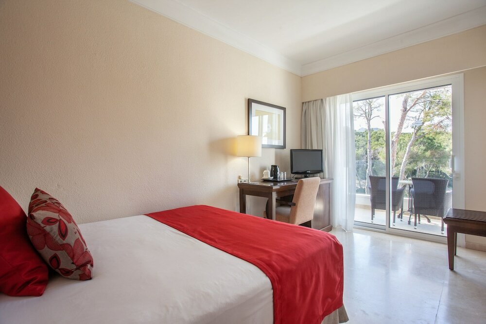 Фото Grupotel Aguait Resort & SPA - Adults Only