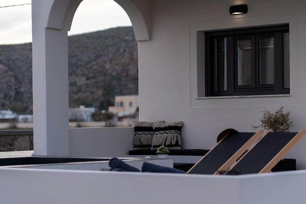 Фото Almira Luxury Suites