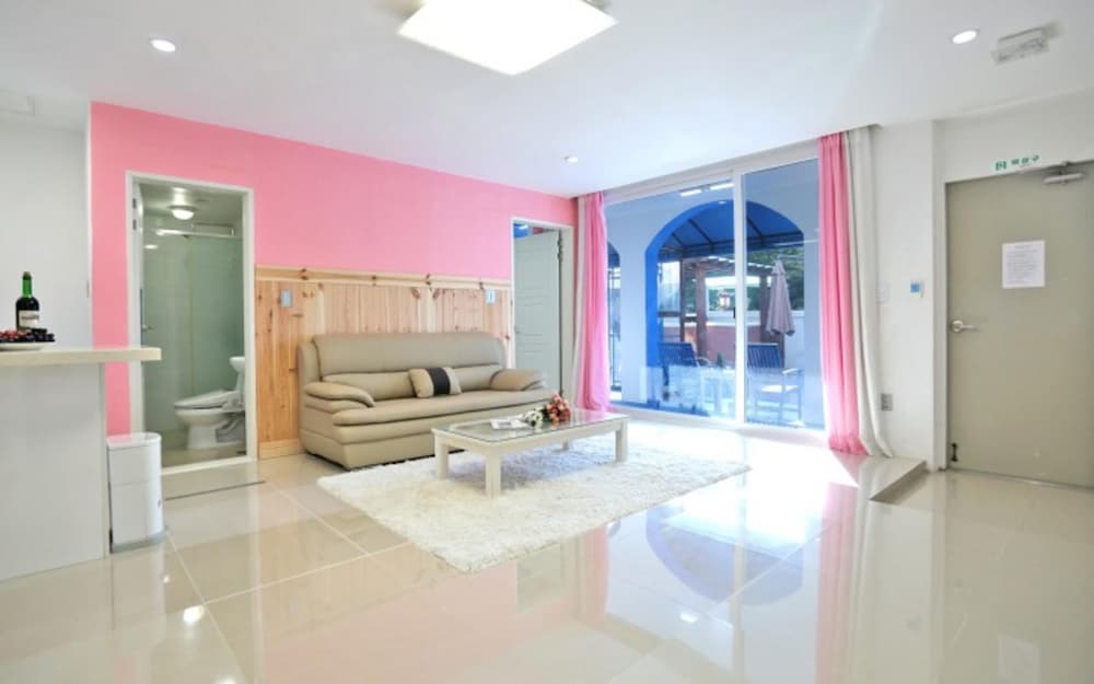 Фото Yangyang Lodes Pool Villa