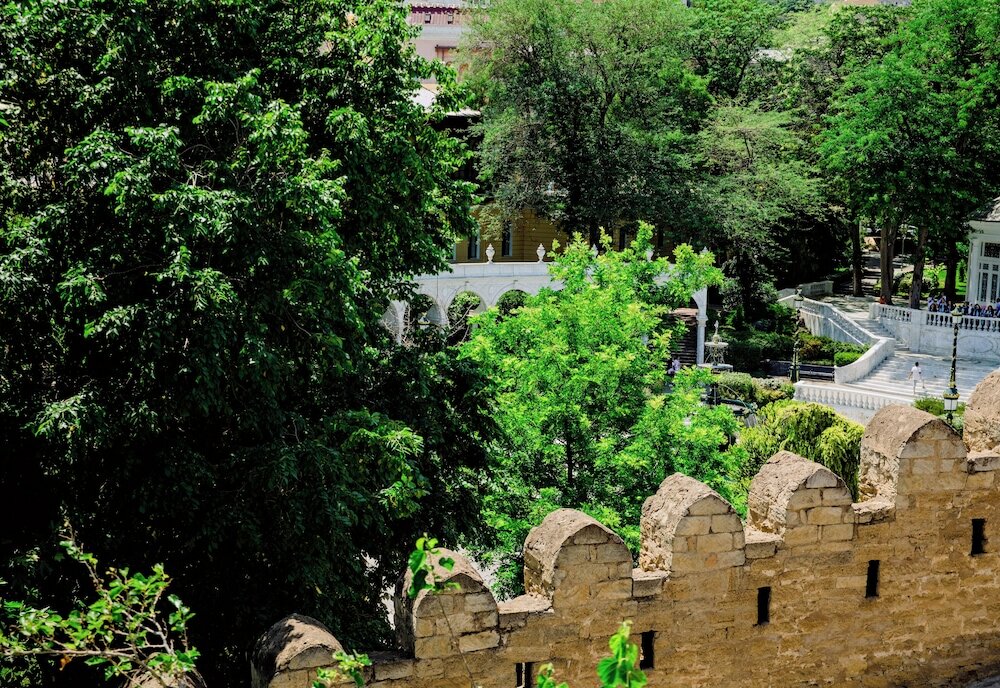 Фото Royal Antique Boutique Hotel